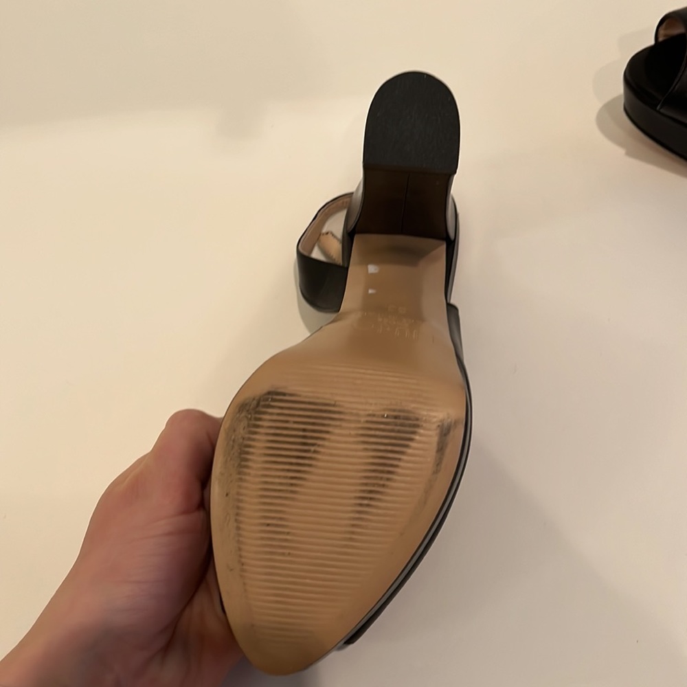 Stylish black heels! - Picture 4 of 4